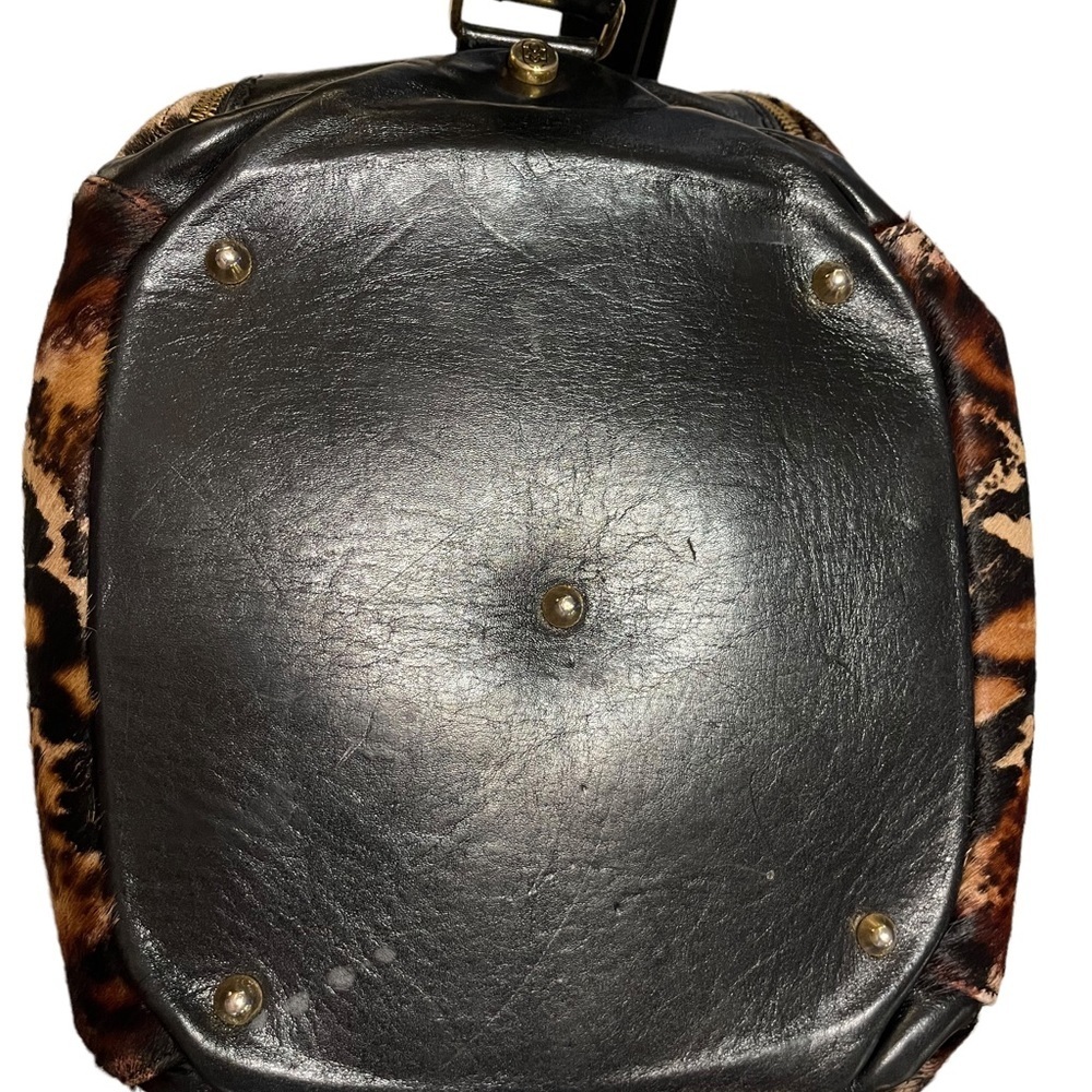 👜 Marino Orlandi Italian Classic Black Leather & Shorthair Fur Bucket Sling Bag - Picture 14 of 17
